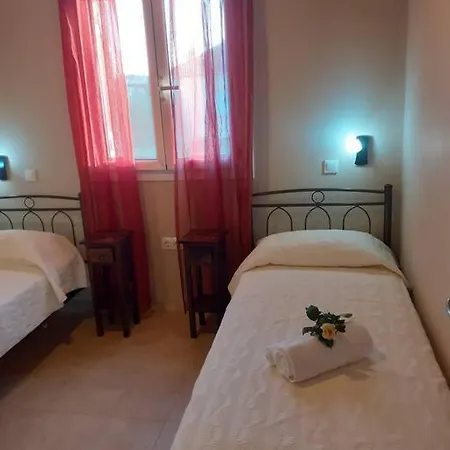 Phyllida - M1 * Zacharo